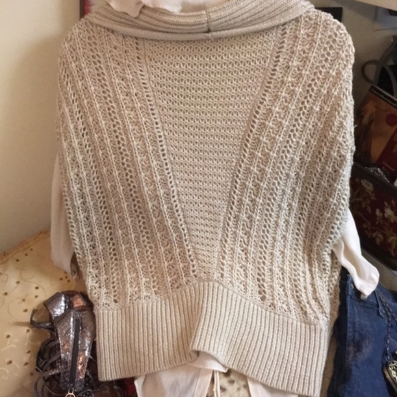 Gorgeous Anthropologie MOTH Sweater Modern Design! - Picture 4 of 8